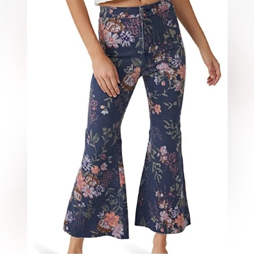 Free People Youthquake Floral Crop Flare Jeans Size 32